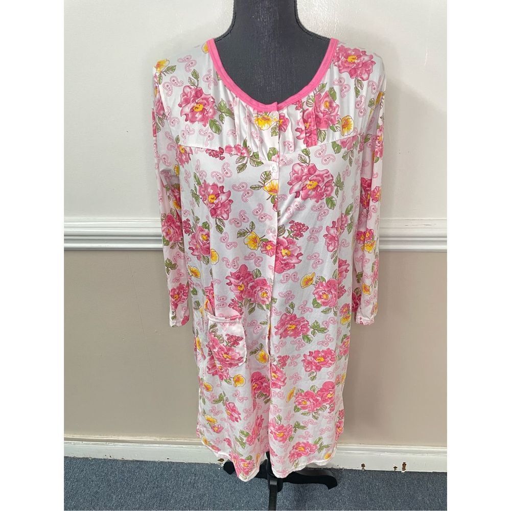 Lati Fashion Floral Nightgown Size Medium